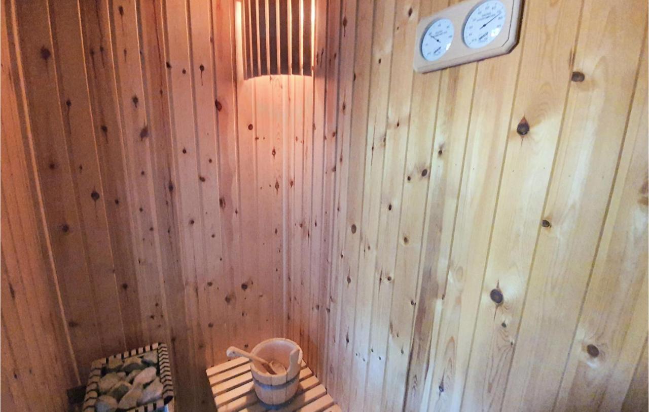 Lovely Home In Kiato With Wifi Exterior foto